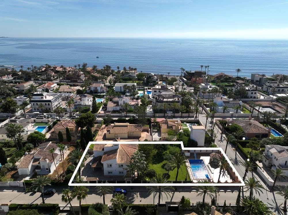 Huvila Cabo Roig, Alicante, Espanja 8 makuuhuonetta, 350 m2 No. 161735