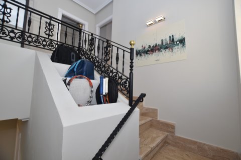 Huvila myytävänä Alicante, Espanja, 3 makuuhuonetta, 142 m2 No. 161682 - kuva 17