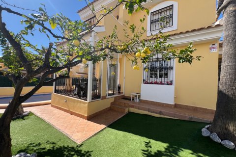 Huvila myytävänä Alicante, Espanja, 3 makuuhuonetta, 142 m2 No. 161682 - kuva 2