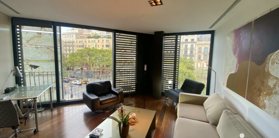 Komerciāls īpašums Barcelona, Spānijā 2 istabas, 90 m2 Nr. 154222