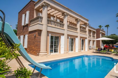 Продажа дома в Премия де Мар, Барселона, Испания 6 спален, 544м2 №154219 - фото 2