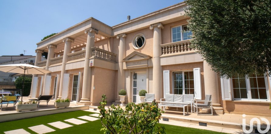 Дом в Премия де Мар, Барселона, Испания 6 спален, 544м2 №154219