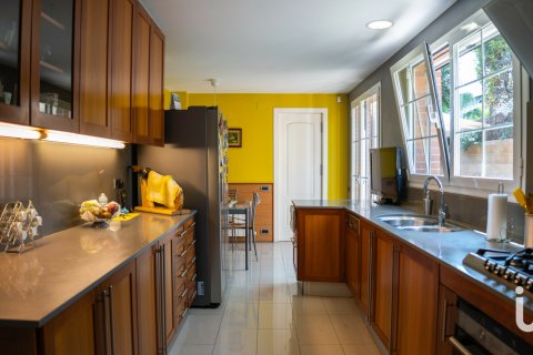 Продажа дома в Премия де Мар, Барселона, Испания 6 спален, 544м2 №154219 - фото 10