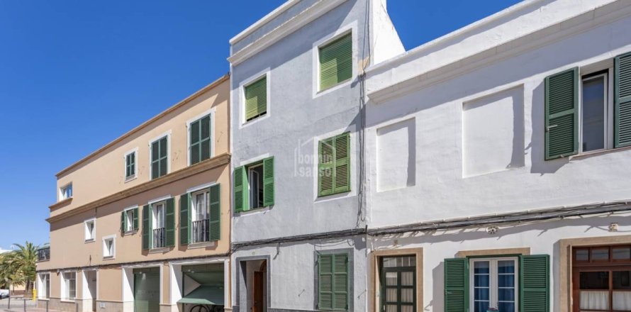 Wohnung in Ciutadella De Menorca, Menorca, Spanien 7 Schlafzimmer, 197 m2 Nr. 168386