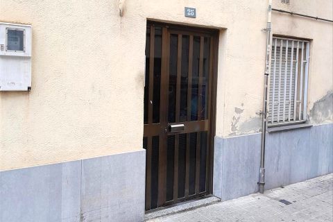 Apartamento en venta en Sabadell, Barcelona, España 2 dormitorios, 65 m2 No. 191556 - foto 2