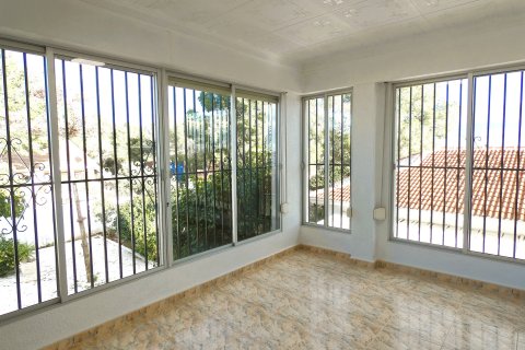 Villa till salu i Pinar De Campoverde, Alicante, Spanien 6 sovrum, 350 kvm. Nr. 154809 - foto 28