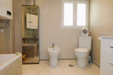 Villa till salu i Pinar De Campoverde, Alicante, Spanien 6 sovrum, 350 kvm. Nr. 154809 - foto 19