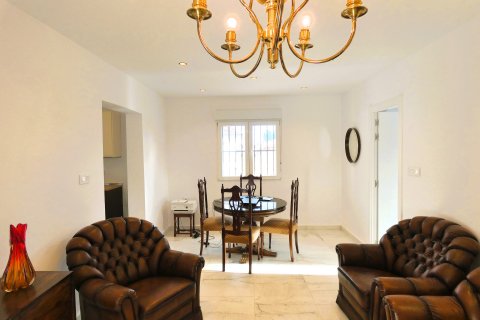 Villa till salu i Pinar De Campoverde, Alicante, Spanien 6 sovrum, 350 kvm. Nr. 154809 - foto 12