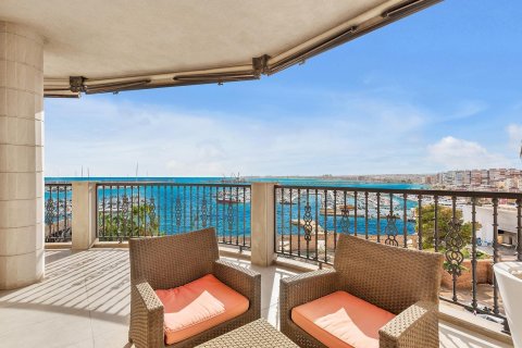 Lägenhet till salu i Torrevieja, Alicante, Spanien 5 sovrum,  Nr. 154810 - foto 16