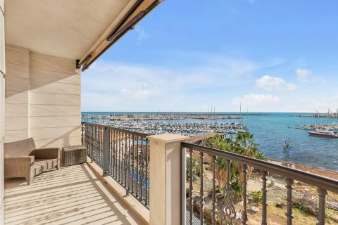 Lägenhet till salu i Torrevieja, Alicante, Spanien 5 sovrum,  Nr. 154810 - foto 17