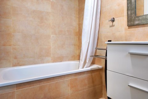 Apartament w Alicante, Hiszpania 3 sypialnie, 102 mkw. nr 154808 – zdjęcie 18