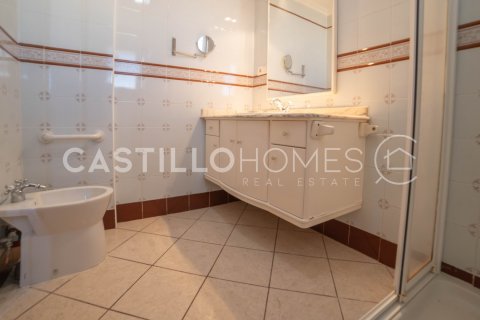 Lägenhet till salu i Torrevieja, Alicante, Spanien 3 sovrum, 121 kvm. Nr. 154813 - foto 26