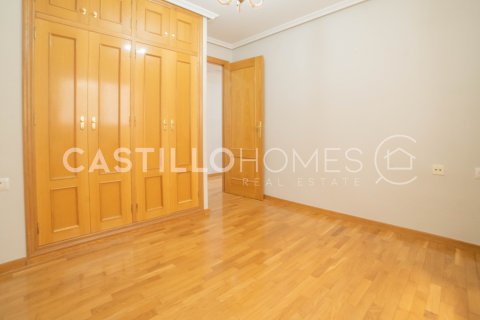 Lägenhet till salu i Torrevieja, Alicante, Spanien 3 sovrum, 121 kvm. Nr. 154813 - foto 14