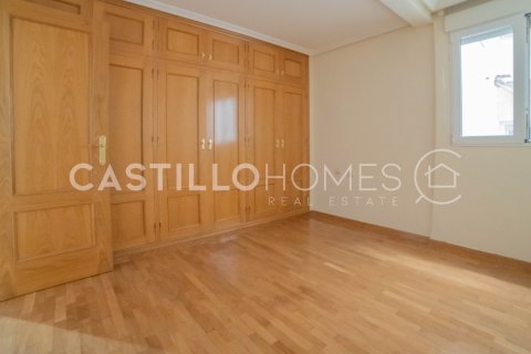 Lägenhet till salu i Torrevieja, Alicante, Spanien 3 sovrum, 121 kvm. Nr. 154813 - foto 9