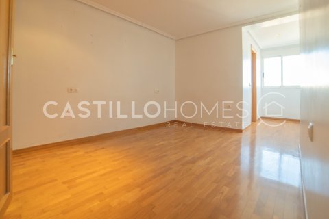 Lägenhet till salu i Torrevieja, Alicante, Spanien 3 sovrum, 121 kvm. Nr. 154813 - foto 19