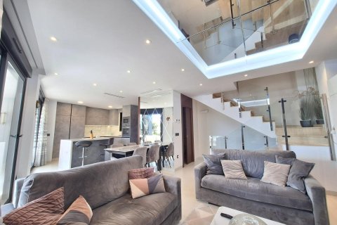 House à vendre à Alicante, Espagne, 2 chambres, 183 m2 No. 148671 - photo 14