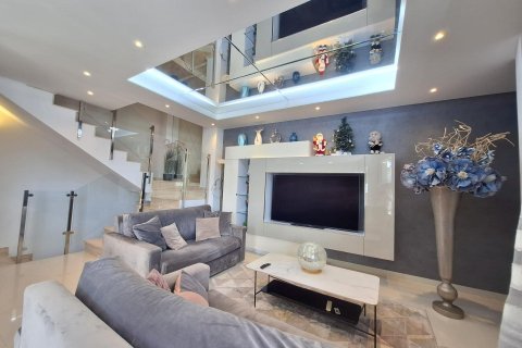 House à vendre à Alicante, Espagne, 2 chambres, 183 m2 No. 148671 - photo 13