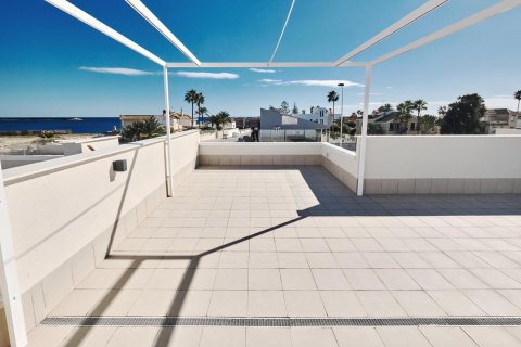 Bungalow en venta en La Veleta, Alicante, España 2 dormitorios, 160 m2 No. 148673 - foto 12