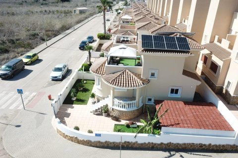 Bungalow à vendre à San Miguel de Salinas, Alicante, Espagne, 1 chambre, 170 m2 No. 148675 - photo 4