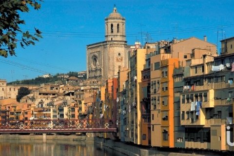 Apartament w Girona, Hiszpania 3 sypialnie, 152 mkw. nr 153242 – zdjęcie 20