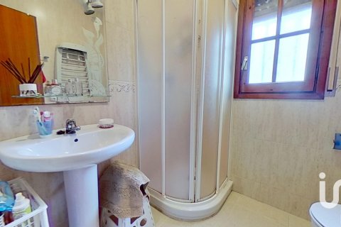 Продажа дома в Эль-Вендрель, Таррагона, Испания 6 спален, 239м2 №153239 - фото 26