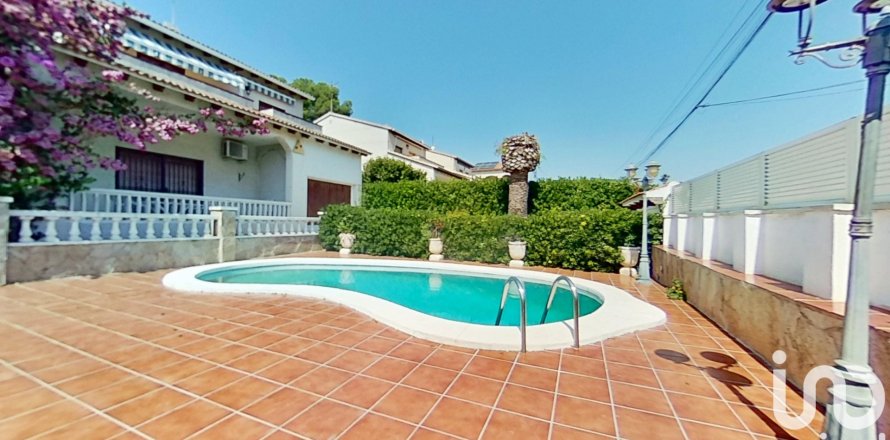 Дом в Эль-Вендрель, Таррагона, Испания 6 спален, 239м2 №153239