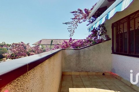 Продажа дома в Эль-Вендрель, Таррагона, Испания 6 спален, 239м2 №153239 - фото 30