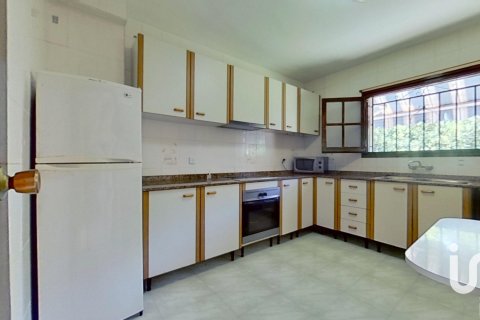 Продажа дома в Эль-Вендрель, Таррагона, Испания 6 спален, 239м2 №153239 - фото 15