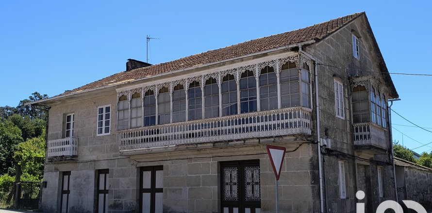 Talo Mondariz, Pontevedra, Espanja 3 makuuhuonetta, 465 m2 No. 153245