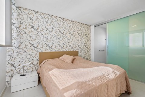 Bungalow Torrevieja, Alicante, Hiszpania 3 sypialnie, 135 mkw. nr 140032 – zdjęcie 16