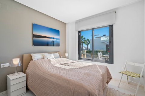 Bungalow Torrevieja, Alicante, Hiszpania 3 sypialnie, 135 mkw. nr 140032 – zdjęcie 9