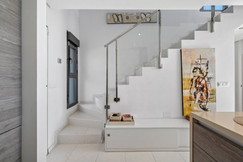 Bungalow Torrevieja, Alicante, Hiszpania 3 sypialnie, 135 mkw. nr 140032 – zdjęcie 15