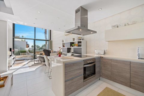 Bungalow Torrevieja, Alicante, Hiszpania 3 sypialnie, 135 mkw. nr 140032 – zdjęcie 8