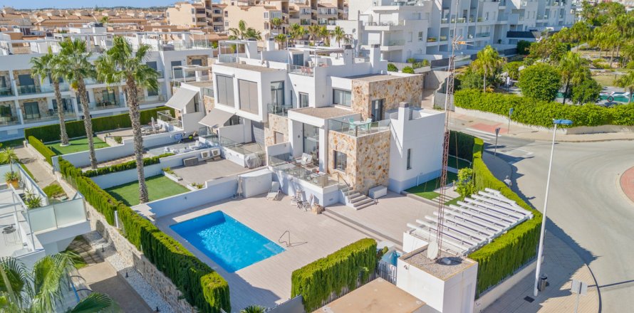 Bungalow Torrevieja, Alicante, Hiszpania 3 sypialnie, 135 mkw. nr 140032