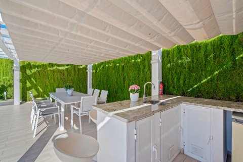 Bungalow Torrevieja, Alicante, Hiszpania 3 sypialnie, 135 mkw. nr 140032 – zdjęcie 28