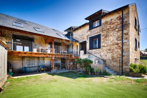 Villa à vendre en Espagne, 5 chambres, 350 m2 No. 158308 - photo 4