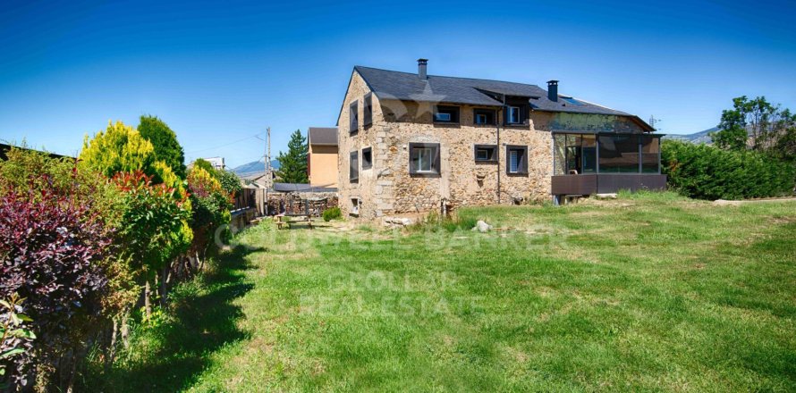 Villa en Espagne 5 chambres, 350 m2 No. 158308