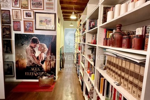 Huoneisto myytävänä Barcelona, Espanja, 3 makuuhuonetta, 90 m2 No. 158313 - kuva 9