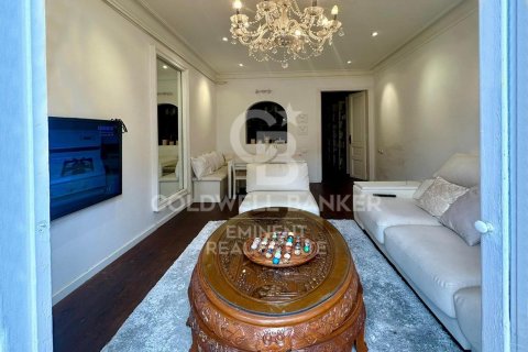 Huoneisto myytävänä Barcelona, Espanja, 3 makuuhuonetta, 90 m2 No. 158313 - kuva 3