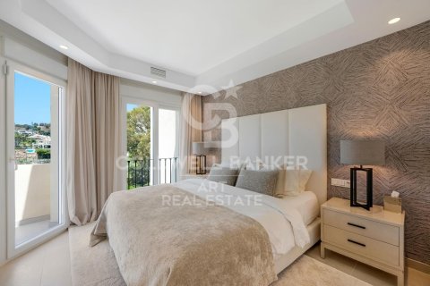 Townhouse à vendre à Benahavis, Malaga, Espagne, 3 chambres, 212 m2 No. 158311 - photo 9