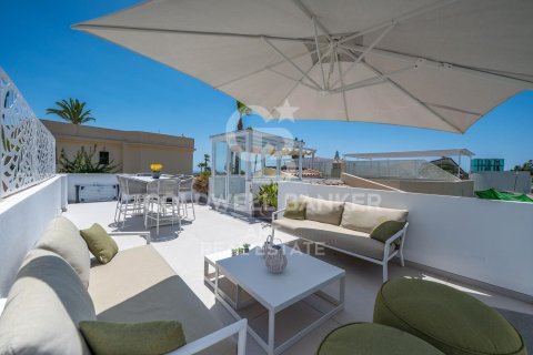 Kaupunkipientalo myytävänä Benahavis, Malaga, Espanja, 3 makuuhuonetta, 212 m2 No. 158311 - kuva 13