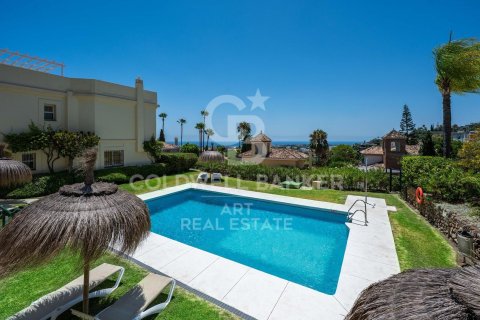 Kaupunkipientalo myytävänä Benahavis, Malaga, Espanja, 3 makuuhuonetta, 212 m2 No. 158311 - kuva 15