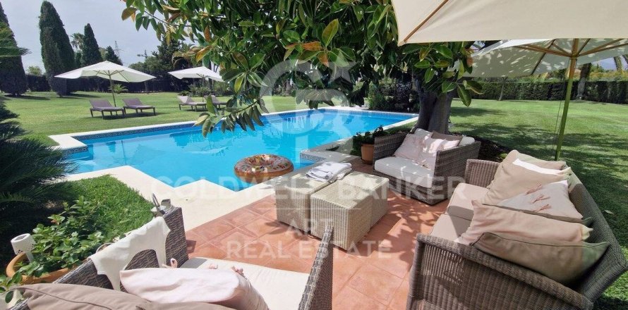 Сasa en Benahavís, Málaga, España 5 dormitorios, 659 m2 No. 157174