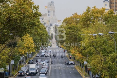 Apartamento en Madrid, España 3 dormitorios, 161 m2 No. 157170