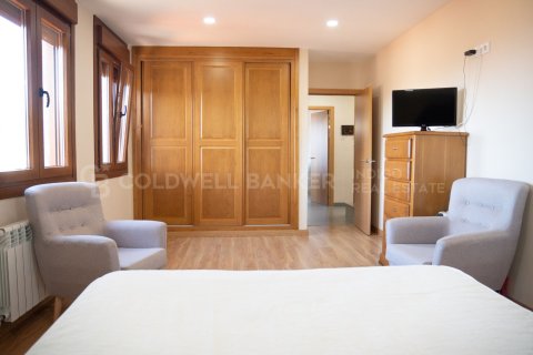 House for sale in Marin, Pontevedra, Spain 8 bedrooms, 543 sq.m. No. 157171 - photo 14