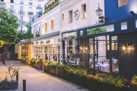 Apartamento en venta en Madrid, España 2 dormitorios, 103 m2 No. 157168 - foto 3