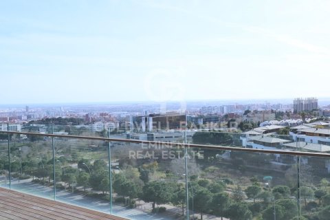 Kattohuoneisto myytävänä Esplugues de Llobregat, Barcelona, Espanja, 4 makuuhuonetta, 170 m2 No. 157172 - kuva 17