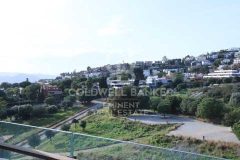 Kattohuoneisto myytävänä Esplugues de Llobregat, Barcelona, Espanja, 4 makuuhuonetta, 170 m2 No. 157172 - kuva 19