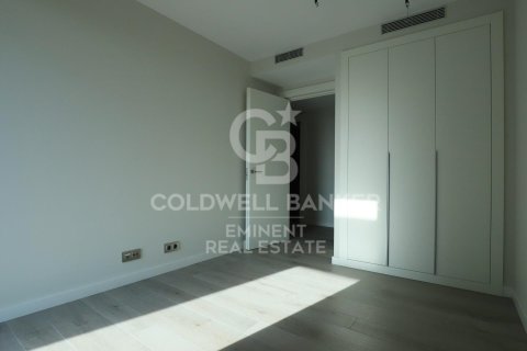 Kattohuoneisto myytävänä Esplugues de Llobregat, Barcelona, Espanja, 4 makuuhuonetta, 170 m2 No. 157172 - kuva 25