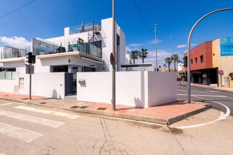 Villa till salu Daya Vieja, Alicante, Spanien 3 sovrum,  Nr. 116015 - foto 29